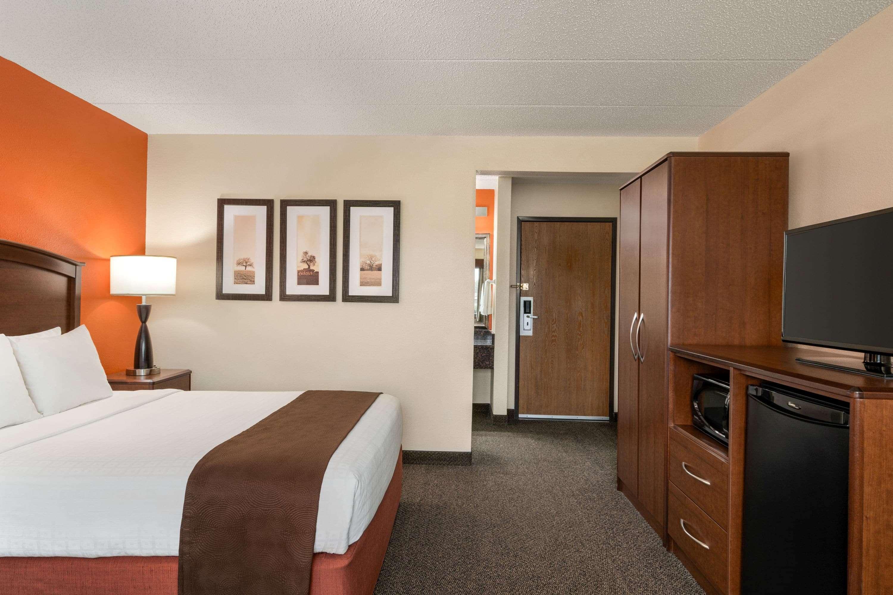 Americinn By Wyndham Virginia Kültér fotó